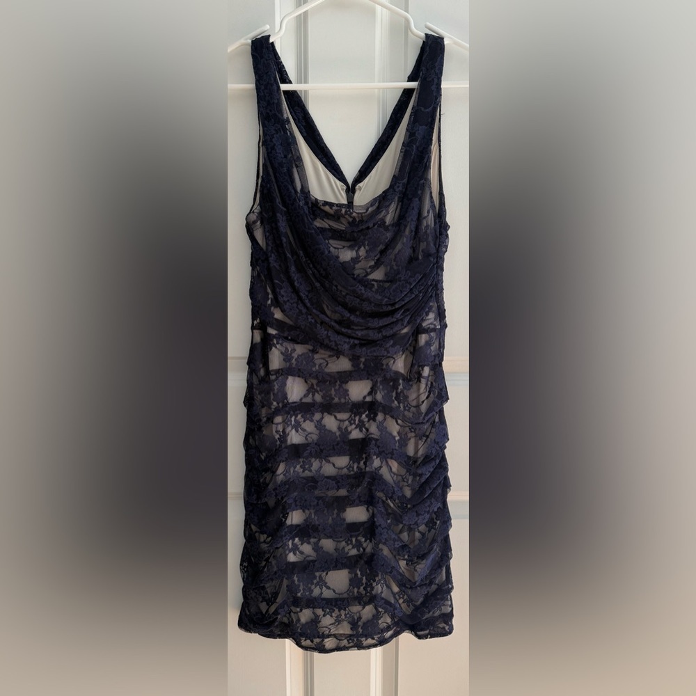Express Navy Blue Ruched Lace Cocktail Dress Size 6 - Picture 6 of 7